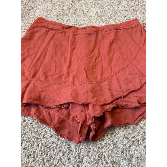Altar'd State dressy shorts/skort Size Large, red/rust colored - Picture 10 of 10